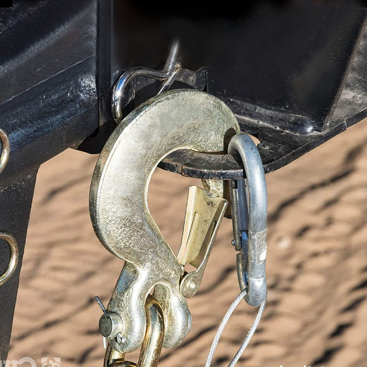 3/8 Inch Heavy Duty Forged Steel Clevis Slip Hook with Latch, 4 Pack Z52487