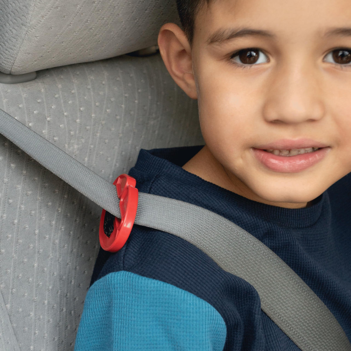 Black Backless Belt-Positioning Booster Seat P5590